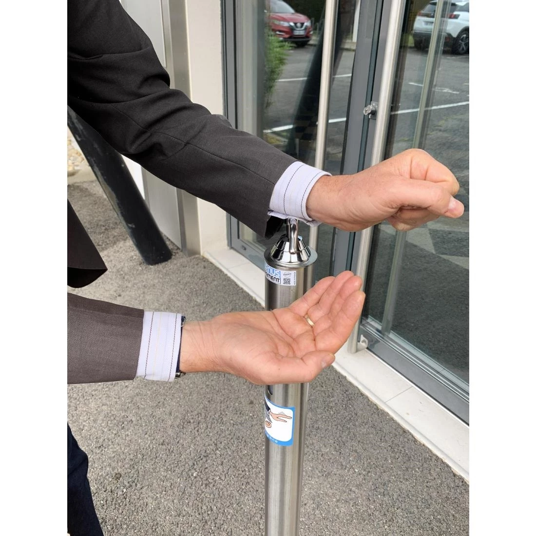 Hot Sale 🎉 Tournus Alcohol Gel Sanitising Post And Dispenser 🎁 6 Hot Sale 🎉 Tournus Alcohol Gel Sanitising Post And Dispenser 🎁 - Image 6