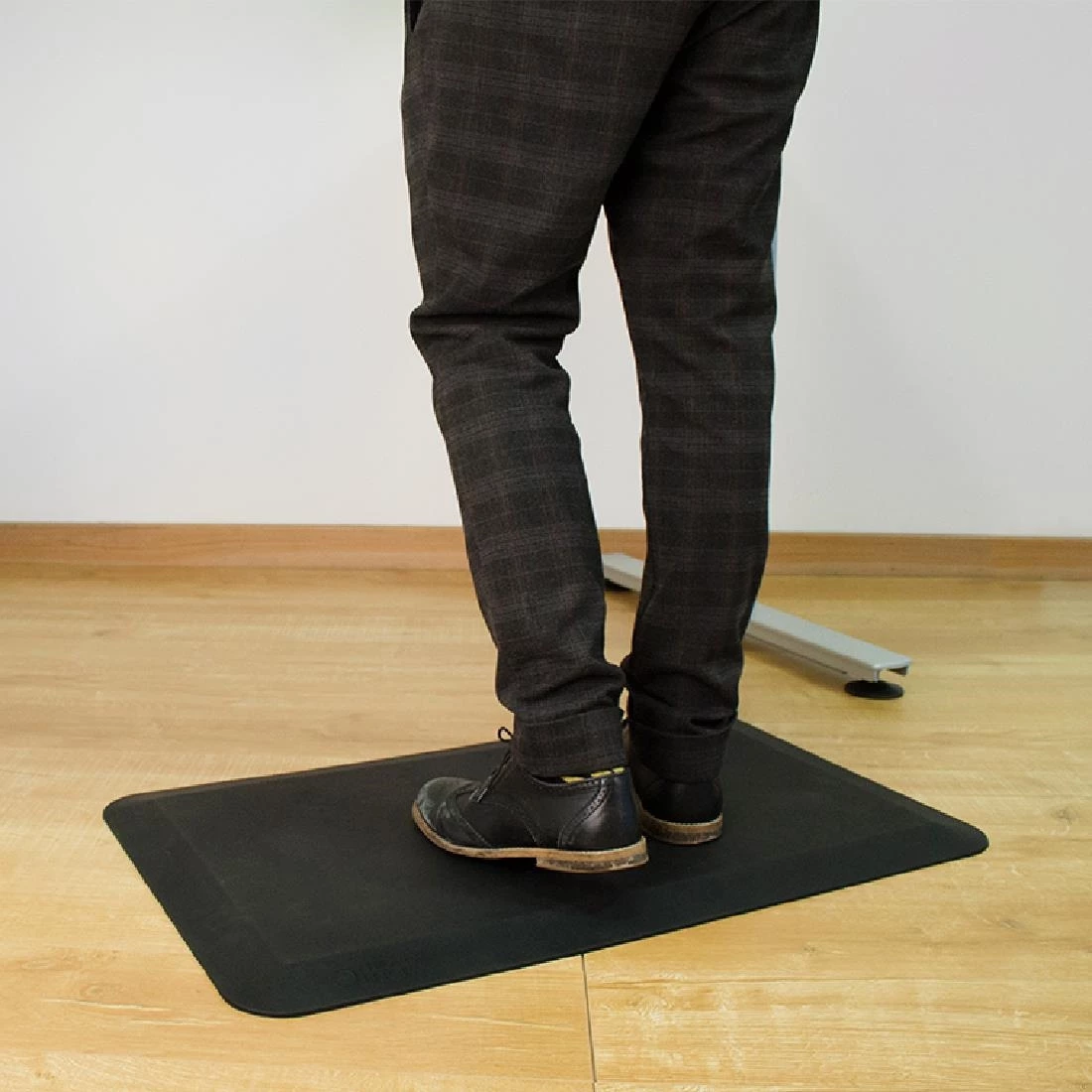 Outlet ✔️ COBA Orthomat Office Anti-Fatigue Standing Desk Mat 500mm X 800mm ⭐ 4 Outlet ✔️ COBA Orthomat Office Anti-Fatigue Standing Desk Mat 500mm X 800mm ⭐ - Image 4