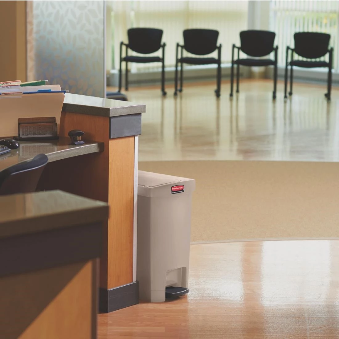 Best deal 🛒 Rubbermaid Slim Jim End Step On Pedal Bin Beige 30Ltr 🛒 4 Best deal 🛒 Rubbermaid Slim Jim End Step On Pedal Bin Beige 30Ltr 🛒 - Image 4