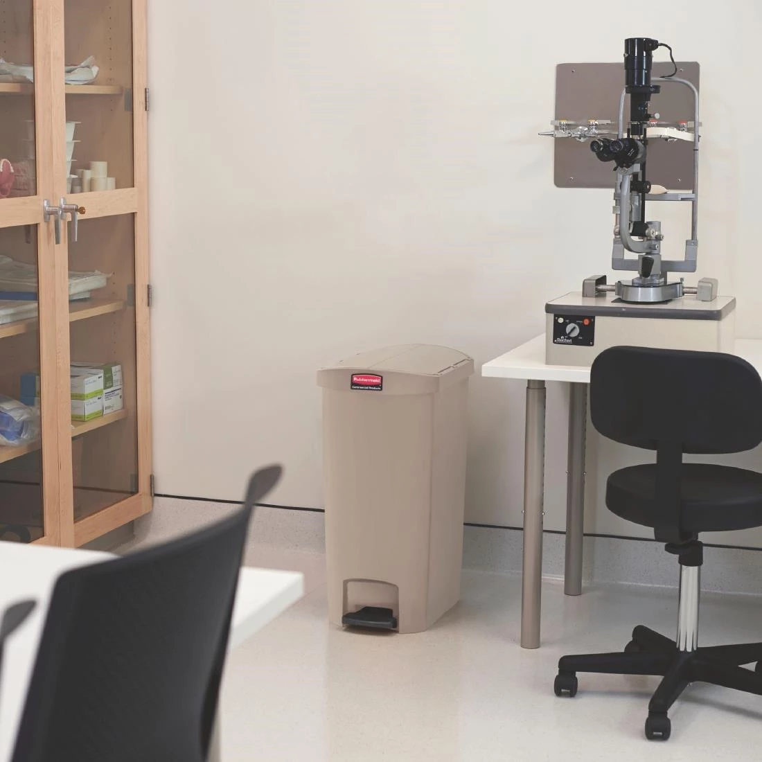 Cheap ✔️ Rubbermaid Slim Jim End Step On Pedal Bin Beige 50Ltr ⭐ 8 Cheap ✔️ Rubbermaid Slim Jim End Step On Pedal Bin Beige 50Ltr ⭐ - Image 8