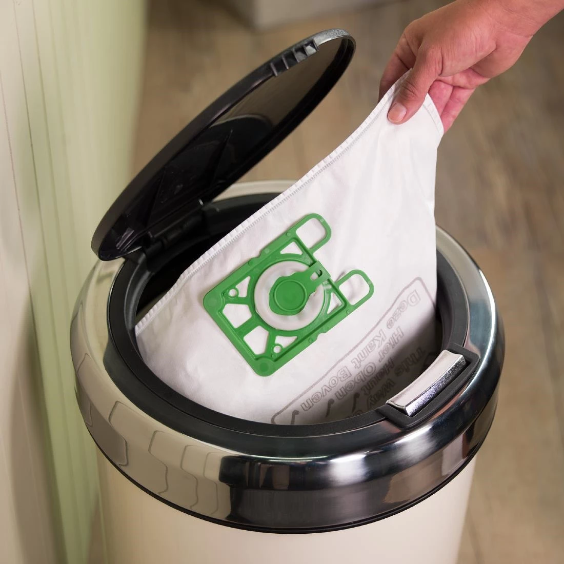 Flash Sale 🌟 Numatic Henry Vacuum Cleaner HVR160-11 ⭐ 9 Flash Sale 🌟 Numatic Henry Vacuum Cleaner HVR160-11 ⭐ - Image 9